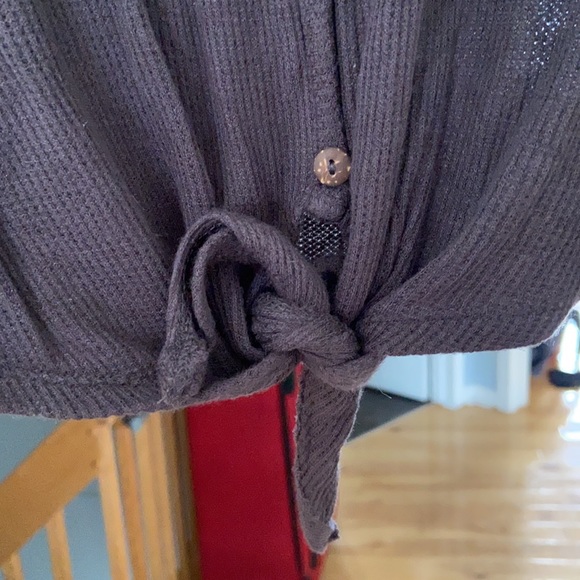 Grey Tank with tie - Picture 2 of 3